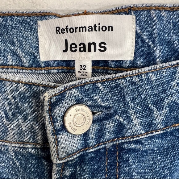 Reformation Val 90s Mid-Rise Straight-Leg Jeans - Picture 6 of 12